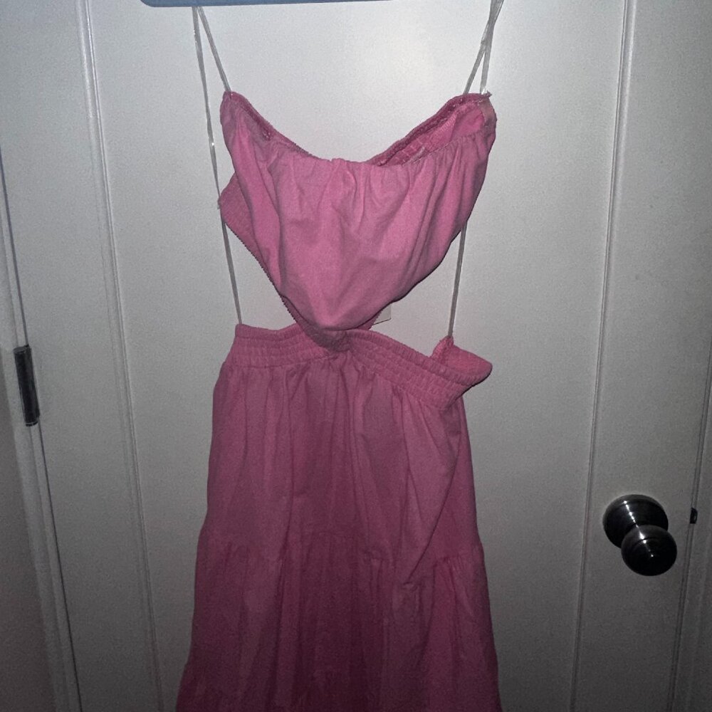 NWT - Showpo - Xiomara Maxi Dress - Strapless Cut Out Tiered Dress - Size 6 (M) - Picture 4 of 7